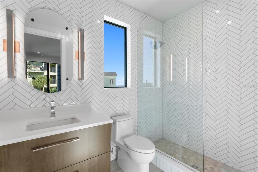 For Sale: $8,950,000 (6 beds, 6 baths, 8042 Square Feet)
