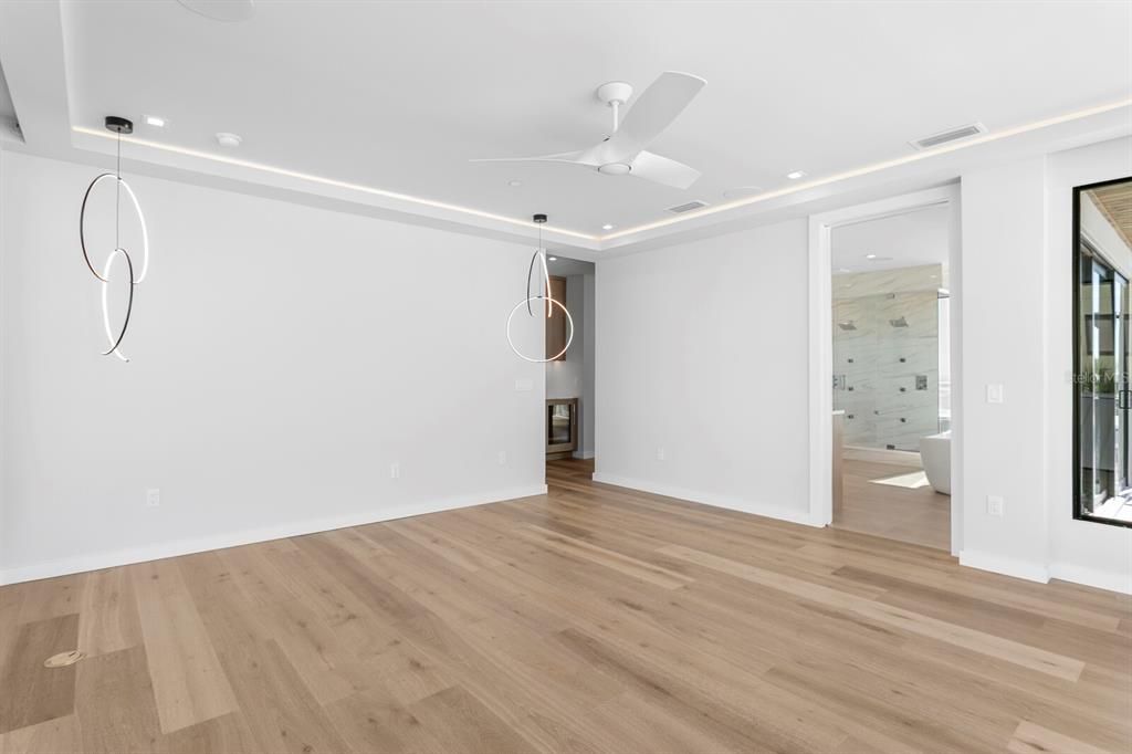 For Sale: $8,950,000 (6 beds, 6 baths, 8042 Square Feet)
