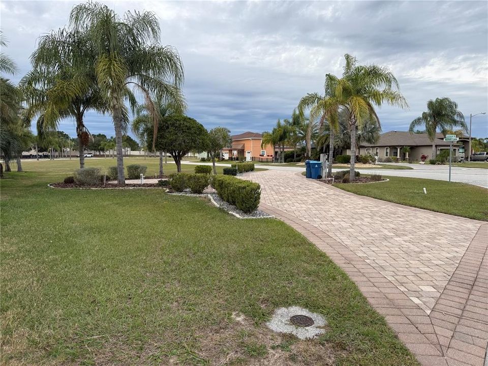 На продажу: $164,900 (0.21 acres)