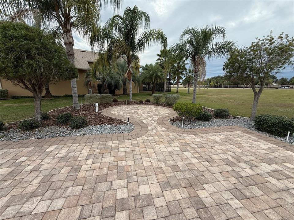 На продажу: $164,900 (0.21 acres)