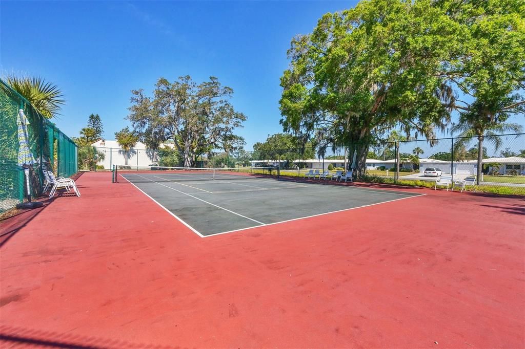 Activo con contrato: $175,000 (2 camas, 2 baños, 964 Pies cuadrados)