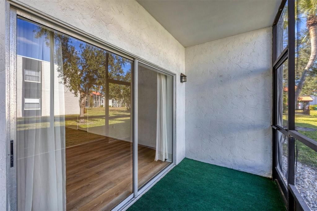 Activo con contrato: $175,000 (2 camas, 2 baños, 964 Pies cuadrados)