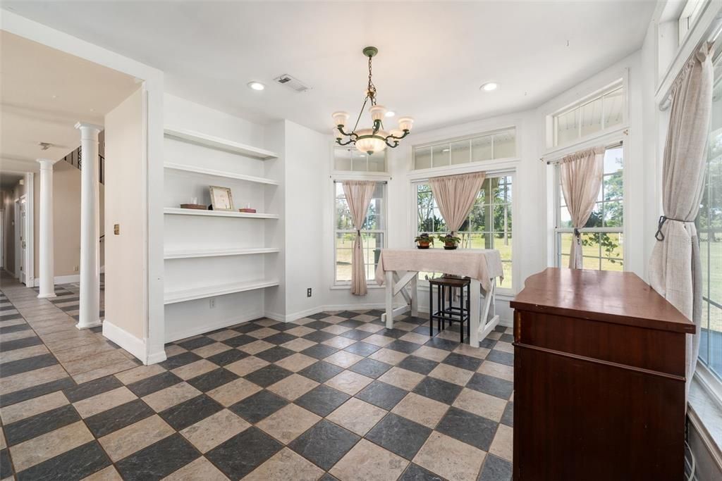 For Sale: $967,000 (5 beds, 3 baths, 3270 Square Feet)