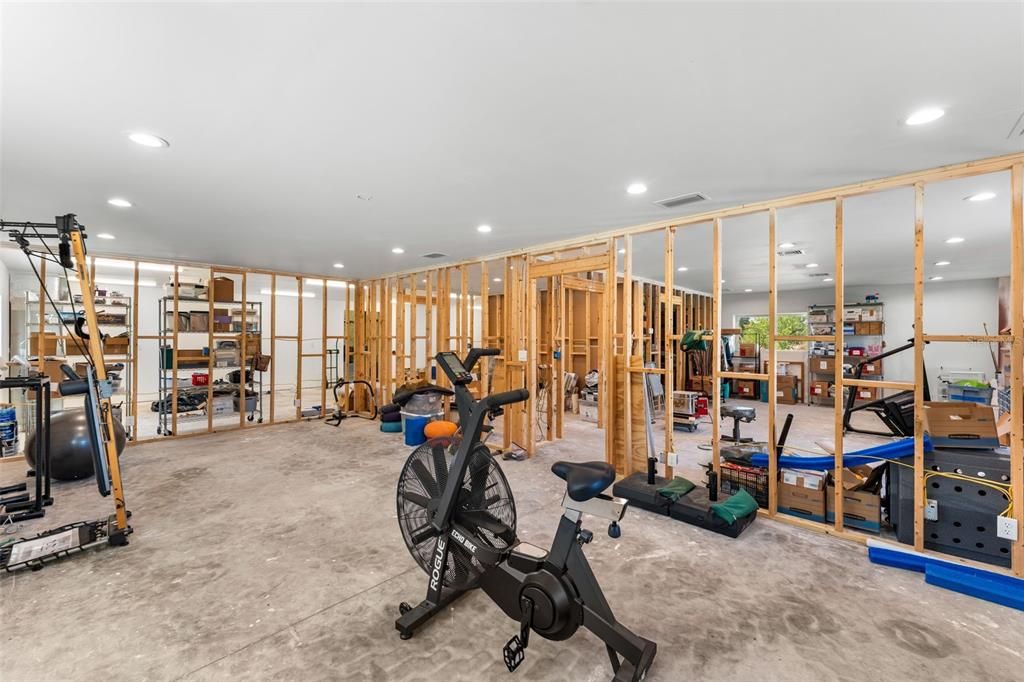For Sale: $967,000 (5 beds, 3 baths, 3270 Square Feet)