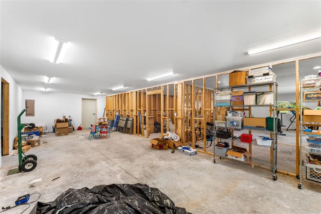 For Sale: $967,000 (5 beds, 3 baths, 3270 Square Feet)