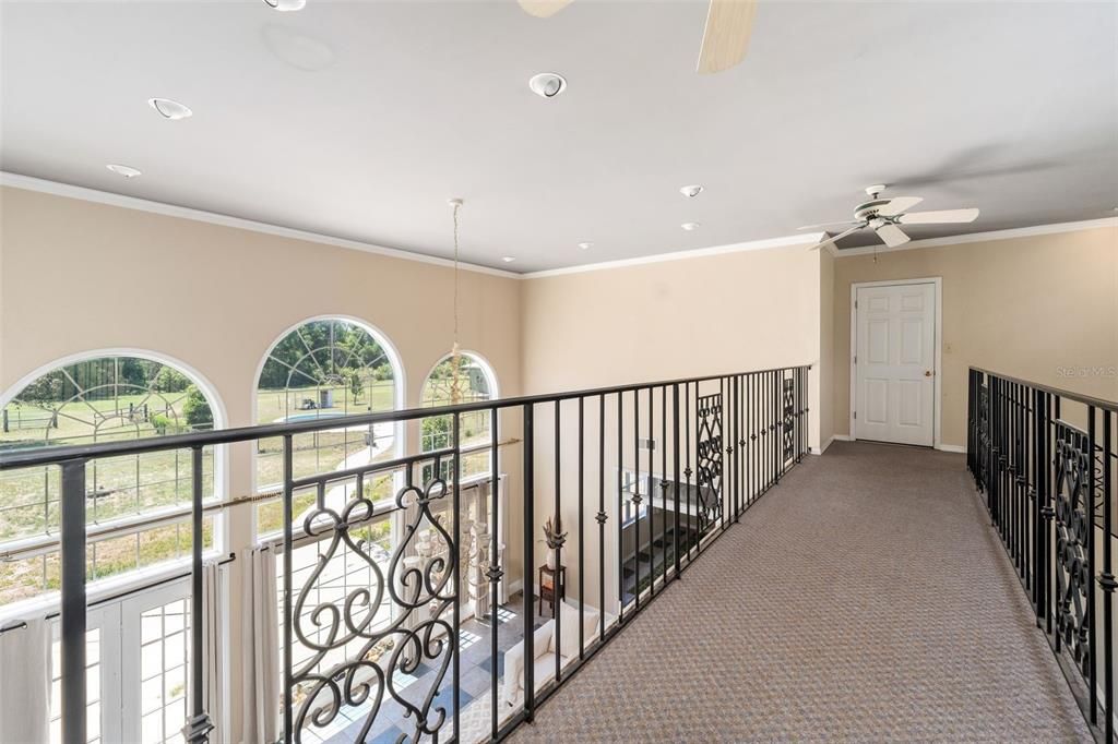 For Sale: $967,000 (5 beds, 3 baths, 3270 Square Feet)