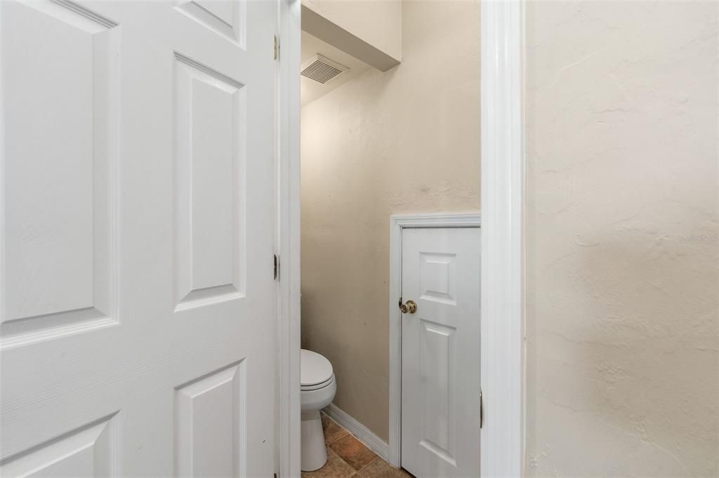 For Sale: $967,000 (5 beds, 3 baths, 3270 Square Feet)