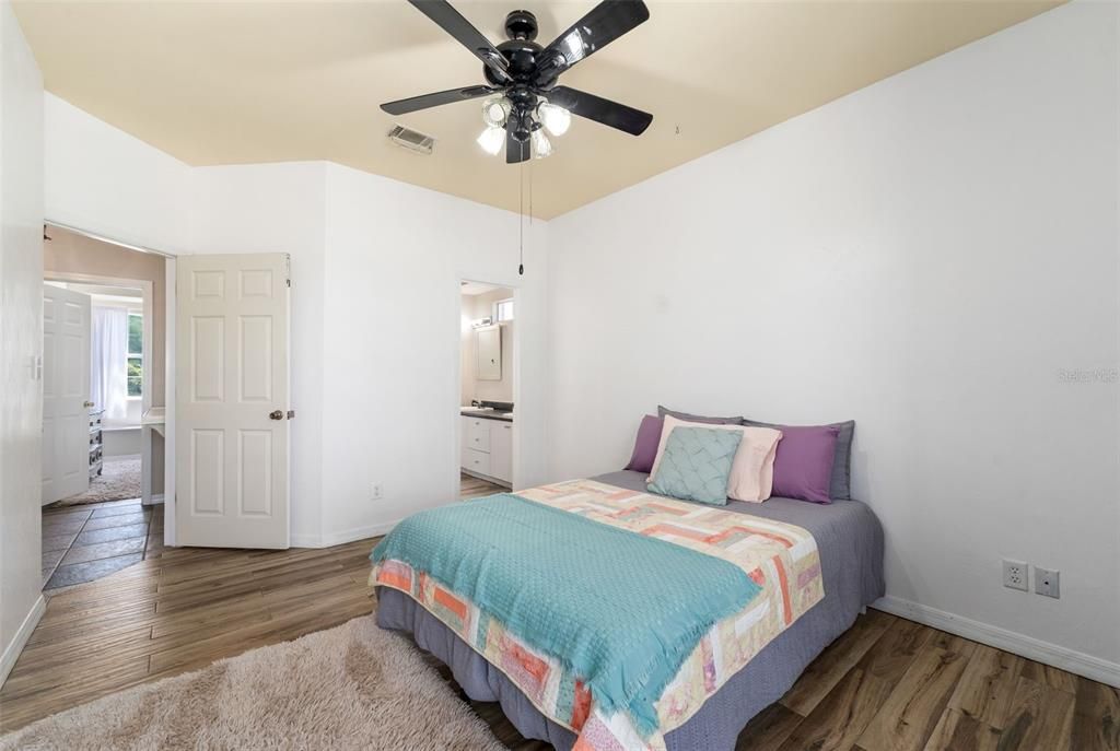 For Sale: $967,000 (5 beds, 3 baths, 3270 Square Feet)