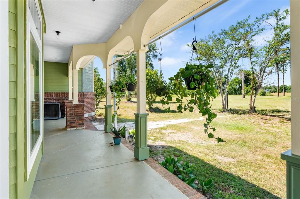 For Sale: $967,000 (5 beds, 3 baths, 3270 Square Feet)