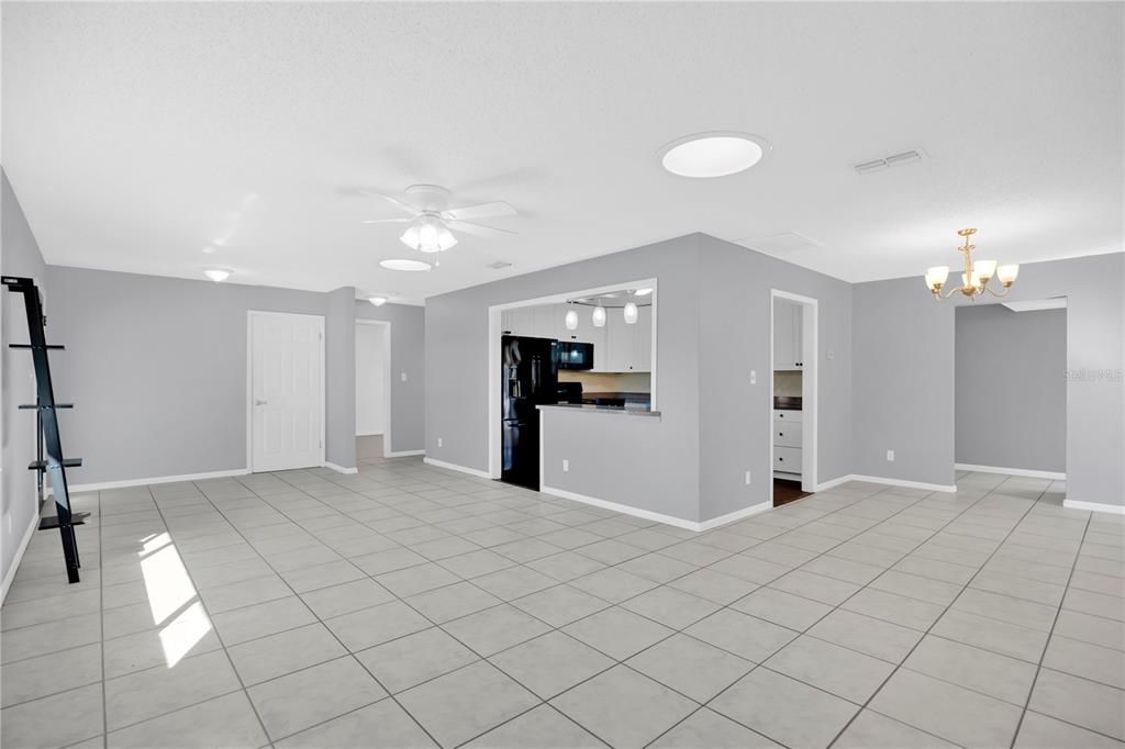Active With Contract: $329,000 (3 beds, 2 baths, 1506 Square Feet)