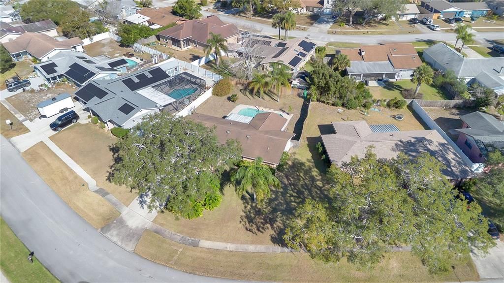 Active With Contract: $329,000 (3 beds, 2 baths, 1506 Square Feet)