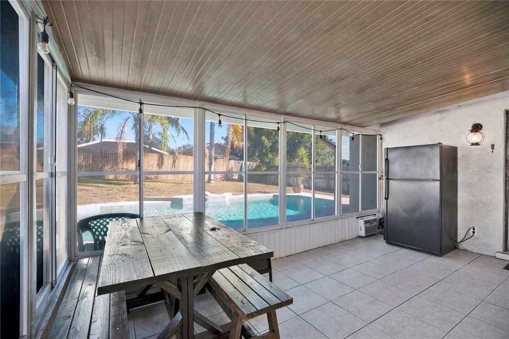 Active With Contract: $329,000 (3 beds, 2 baths, 1506 Square Feet)