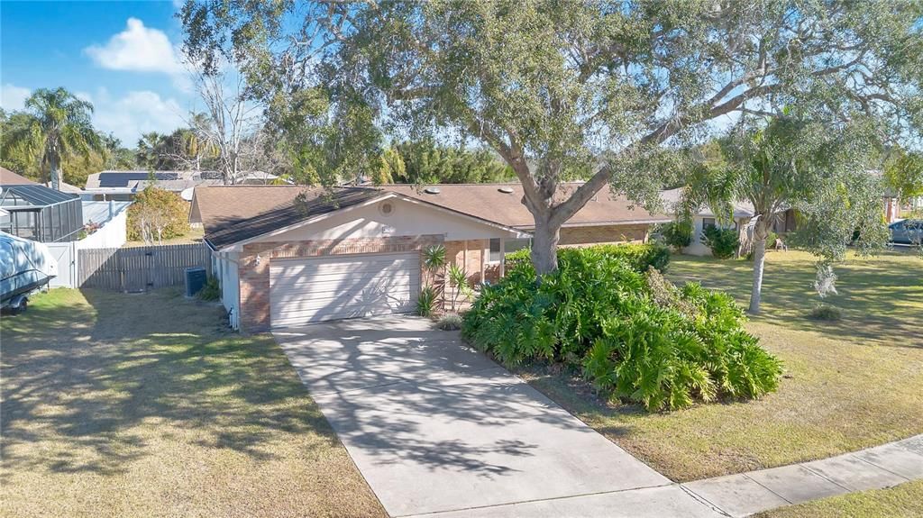 Active With Contract: $329,000 (3 beds, 2 baths, 1506 Square Feet)