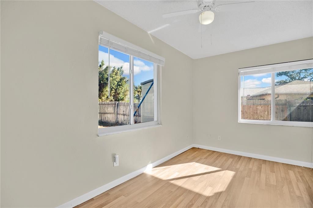 Active With Contract: $329,000 (3 beds, 2 baths, 1506 Square Feet)