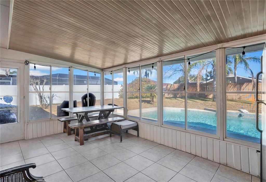 Active With Contract: $329,000 (3 beds, 2 baths, 1506 Square Feet)