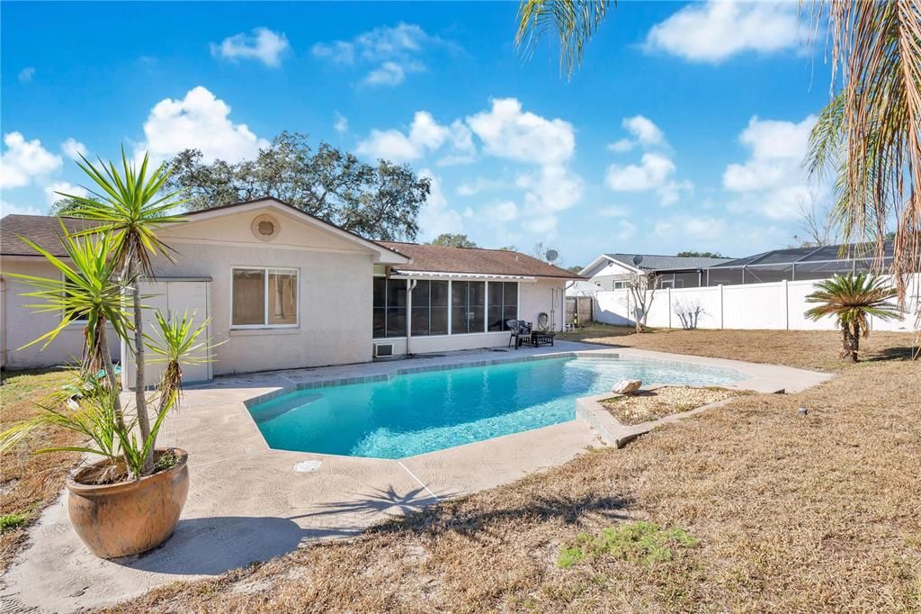 Active With Contract: $329,000 (3 beds, 2 baths, 1506 Square Feet)