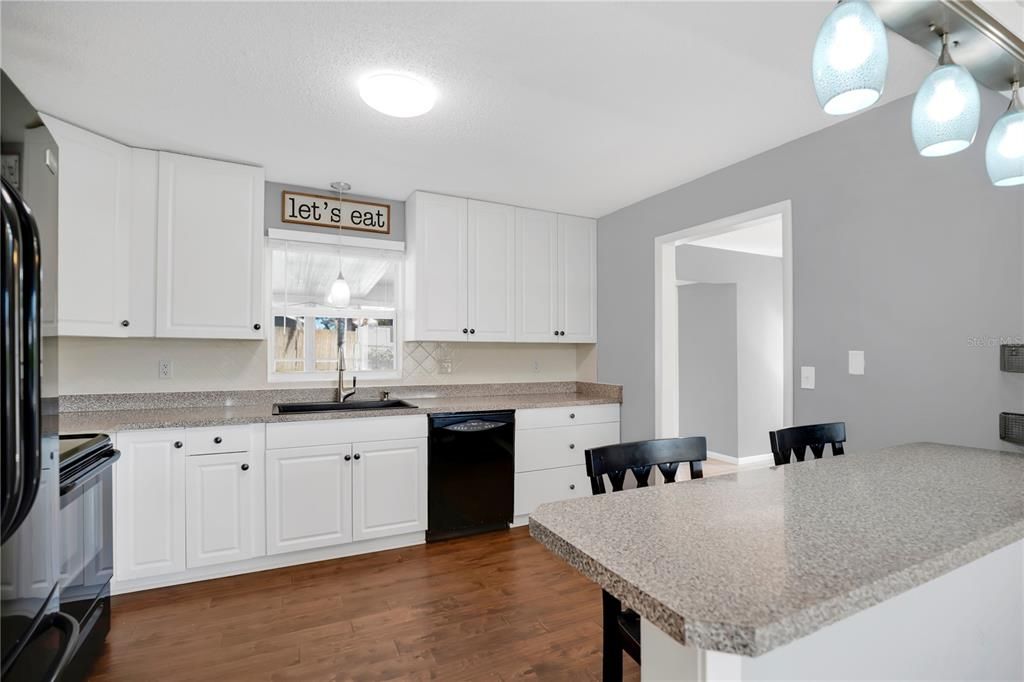 Active With Contract: $329,000 (3 beds, 2 baths, 1506 Square Feet)