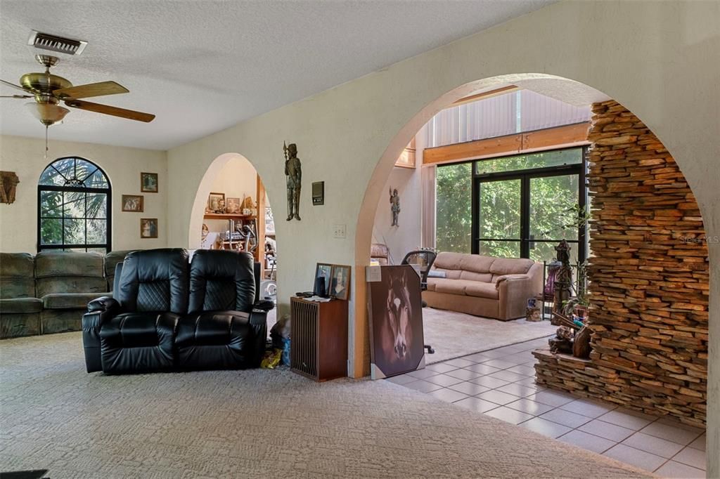 En Venta: $1,900,000 (7 camas, 4 baños, 4718 Pies cuadrados)