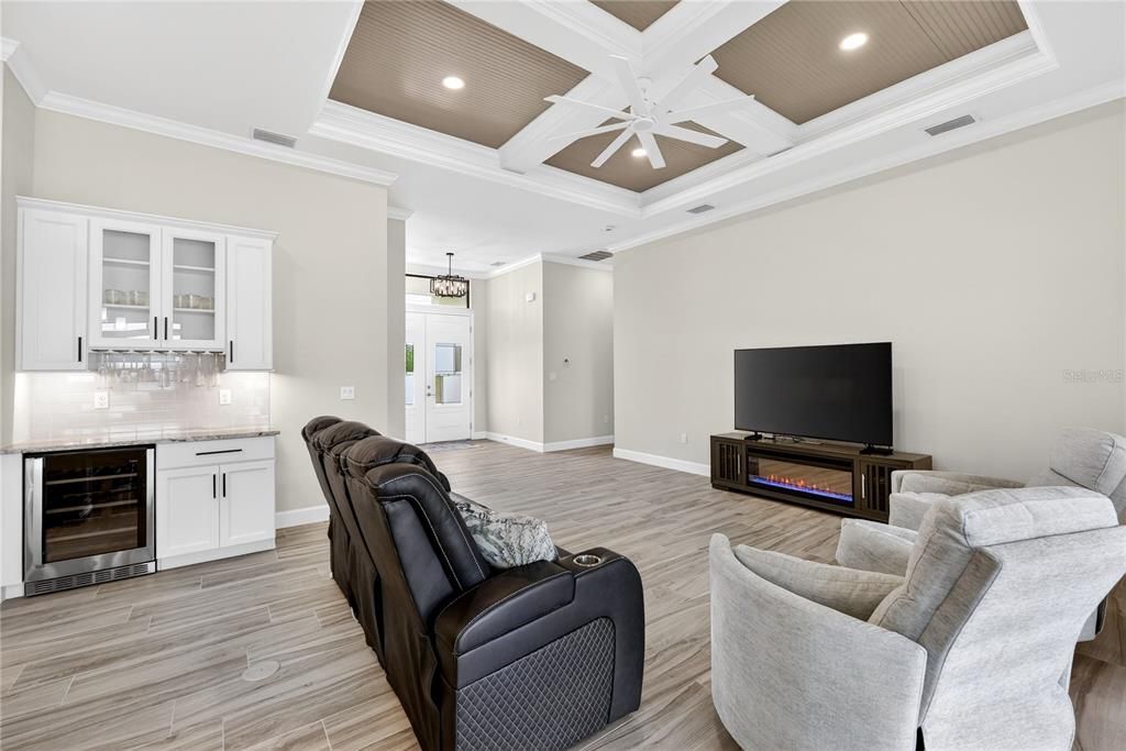 For Sale: $1,000,000 (3 beds, 2 baths, 2319 Square Feet)
