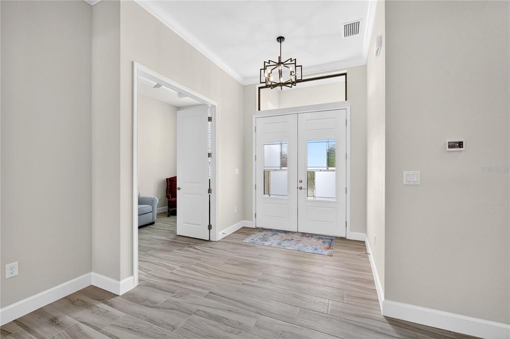 For Sale: $1,000,000 (3 beds, 2 baths, 2319 Square Feet)