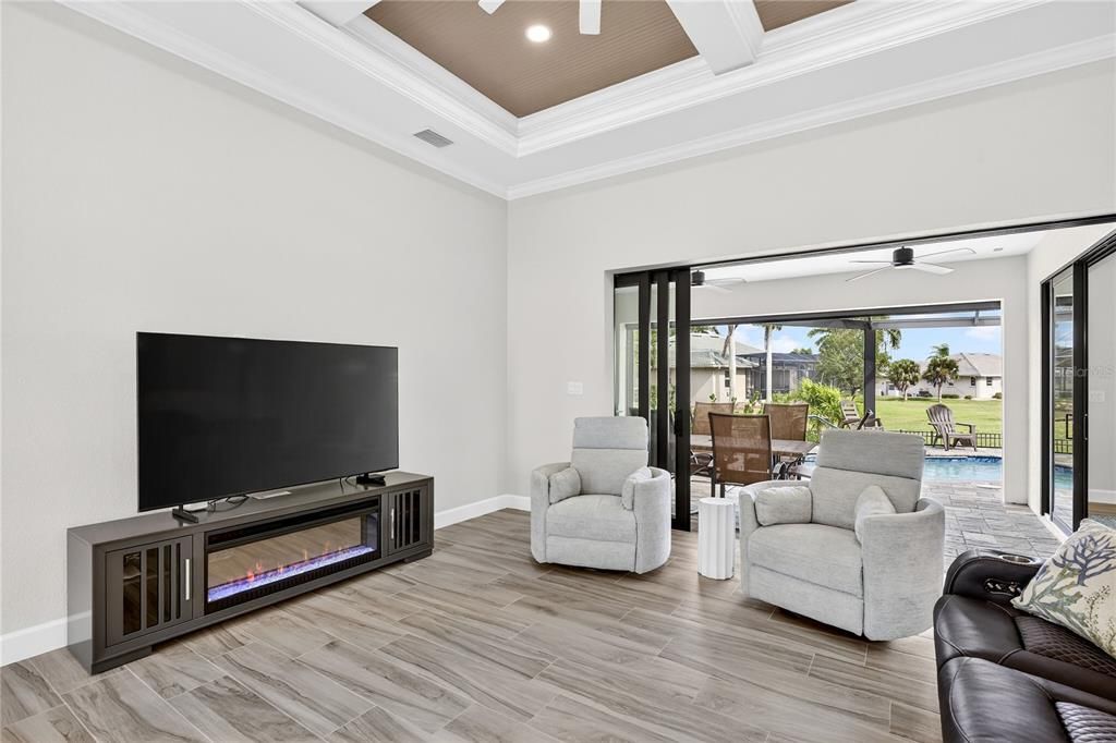 For Sale: $1,000,000 (3 beds, 2 baths, 2319 Square Feet)