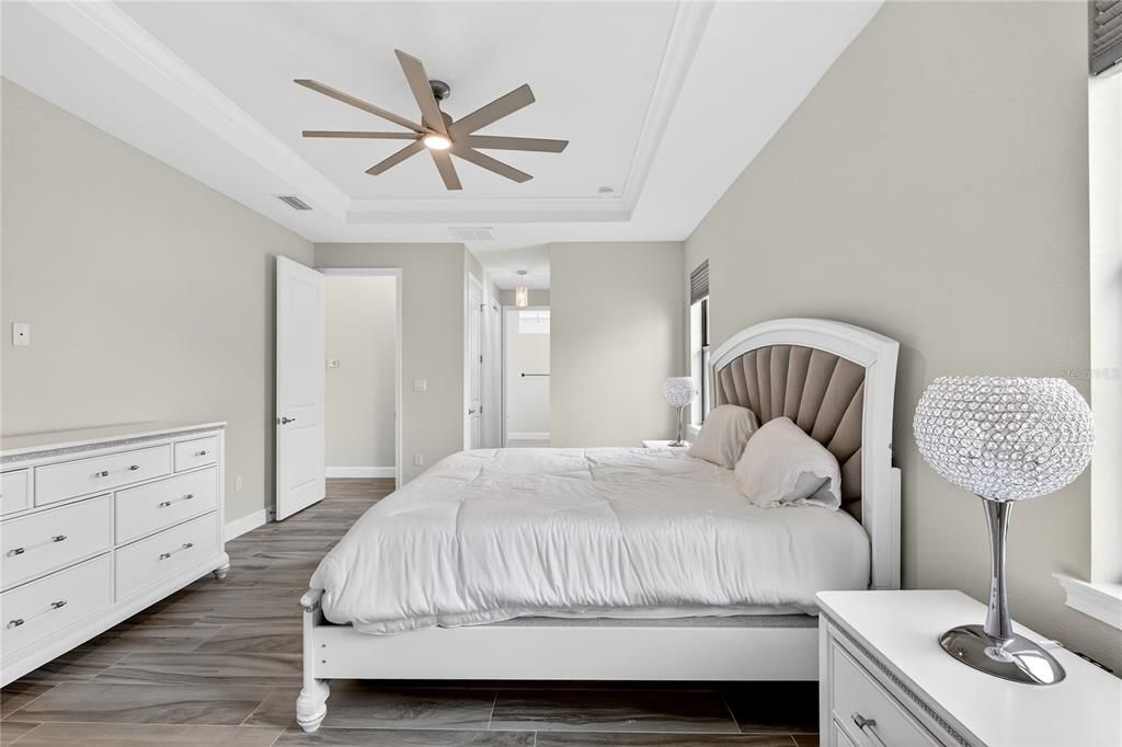 For Sale: $1,000,000 (3 beds, 2 baths, 2319 Square Feet)