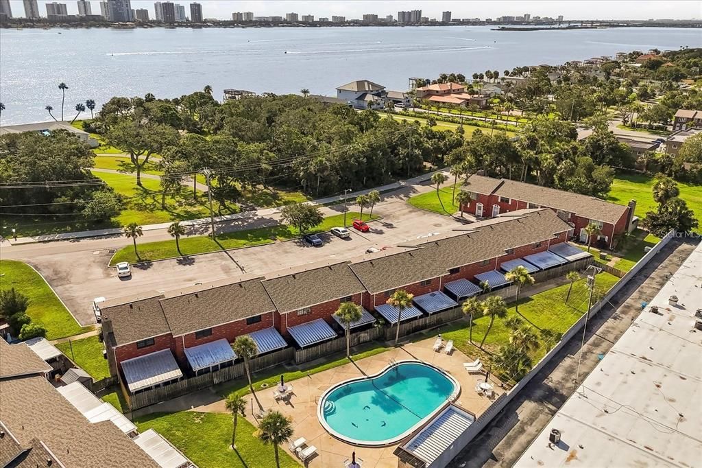 For Rent: $1,600 (2 beds, 2 baths, 1386 Square Feet)