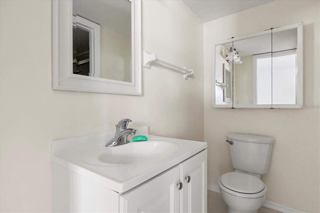 For Rent: $1,600 (2 beds, 2 baths, 1386 Square Feet)