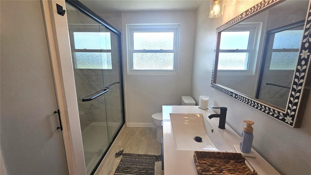 В аренду: $2,600 (2 спален, 2 ванн, 1063 Квадратных фут)