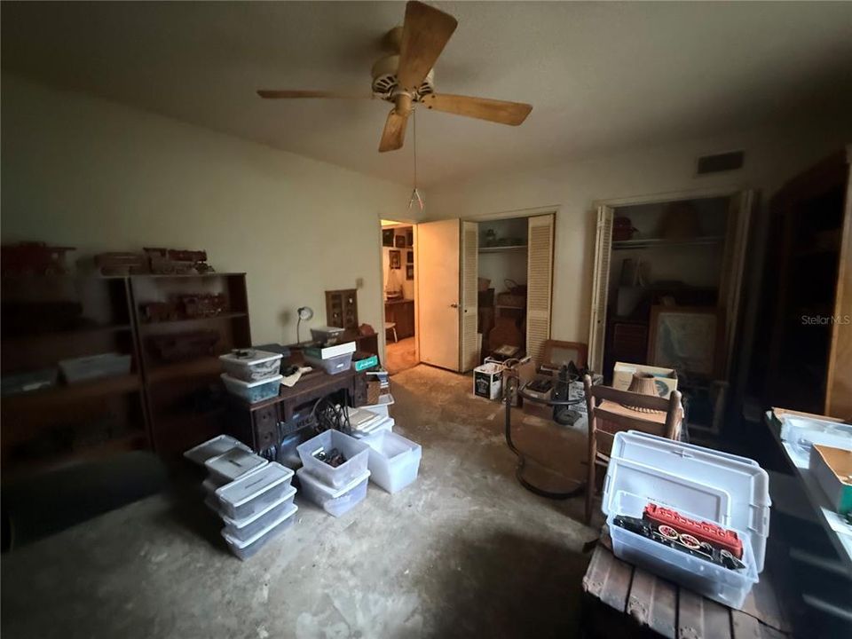 En Venta: $250,000 (3 camas, 2 baños, 2032 Pies cuadrados)