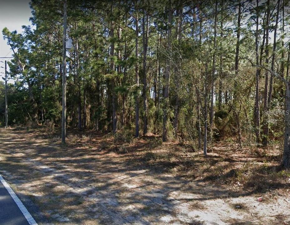 Под контрактом: $70,000 (0.33 acres)