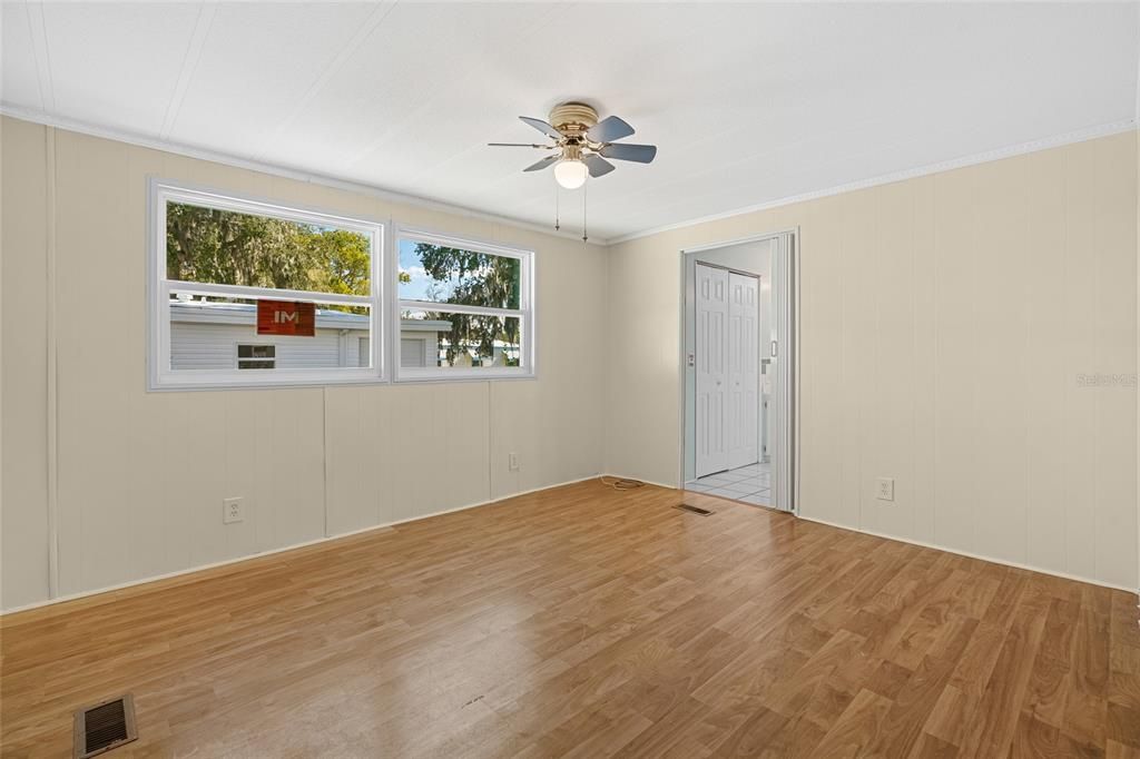 En Venta: $79,900 (2 camas, 2 baños, 1110 Pies cuadrados)