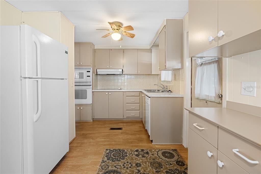 En Venta: $79,900 (2 camas, 2 baños, 1110 Pies cuadrados)