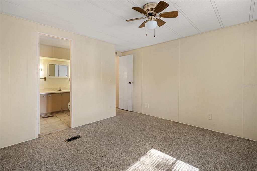 En Venta: $79,900 (2 camas, 2 baños, 1110 Pies cuadrados)