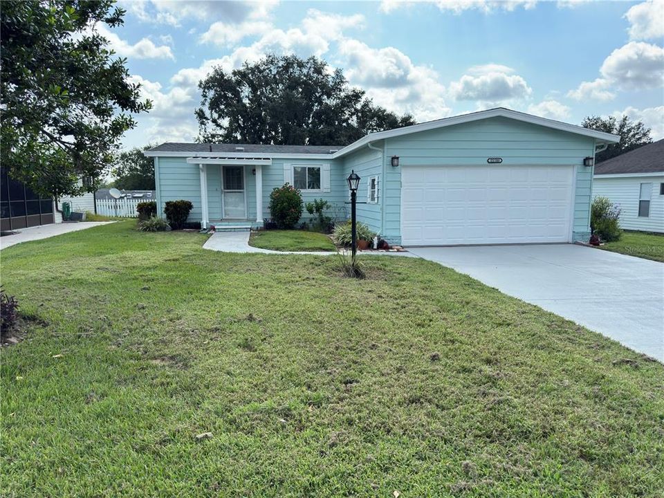 For Sale: $165,000 (2 beds, 2 baths, 1144 Square Feet)