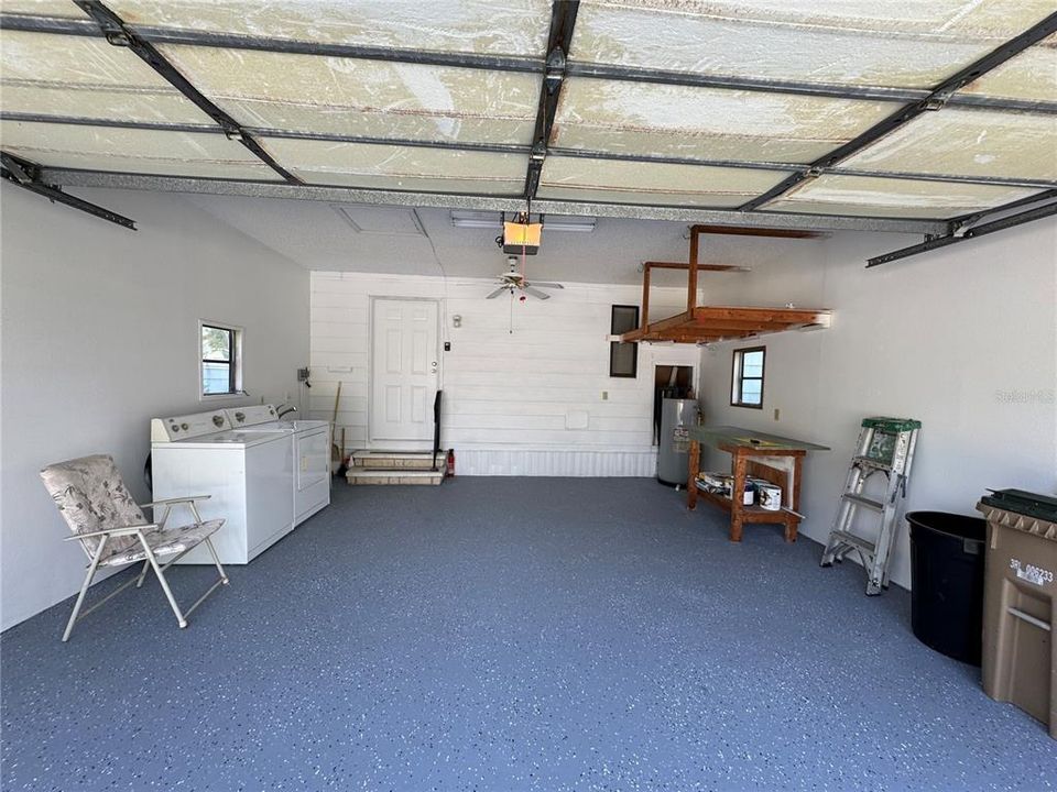 For Sale: $165,000 (2 beds, 2 baths, 1144 Square Feet)