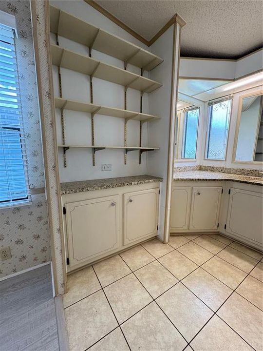 For Sale: $165,000 (2 beds, 2 baths, 1144 Square Feet)