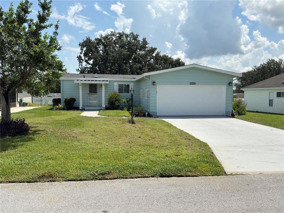 For Sale: $165,000 (2 beds, 2 baths, 1144 Square Feet)