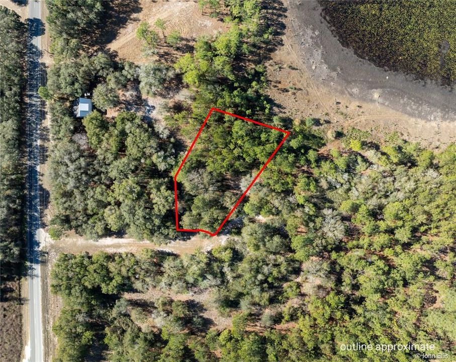 待售: $25,000 (0.68 acres)