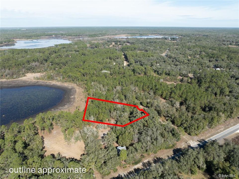 待售: $25,000 (0.68 acres)