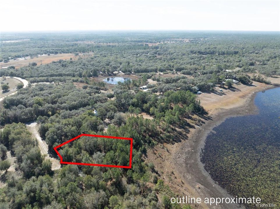 待售: $25,000 (0.68 acres)