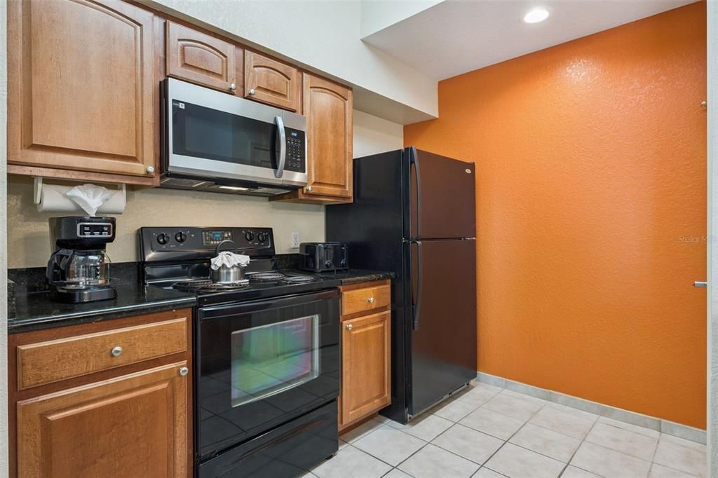 Под контрактом: $149,999 (3 спален, 2 ванн, 1231 Квадратных фут)