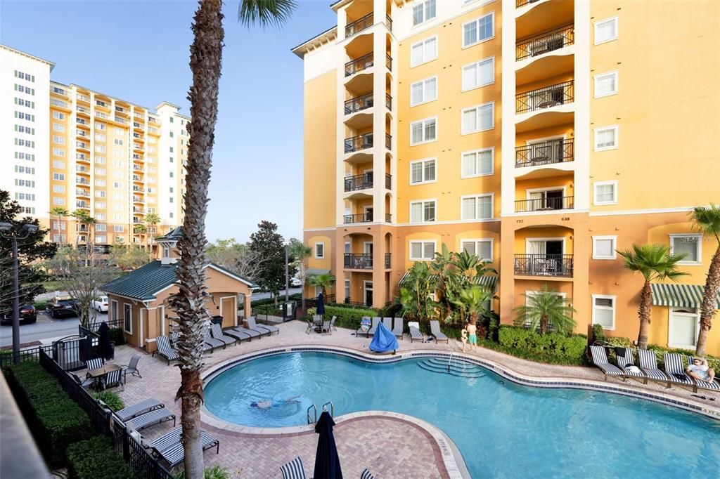 Под контрактом: $149,999 (3 спален, 2 ванн, 1231 Квадратных фут)