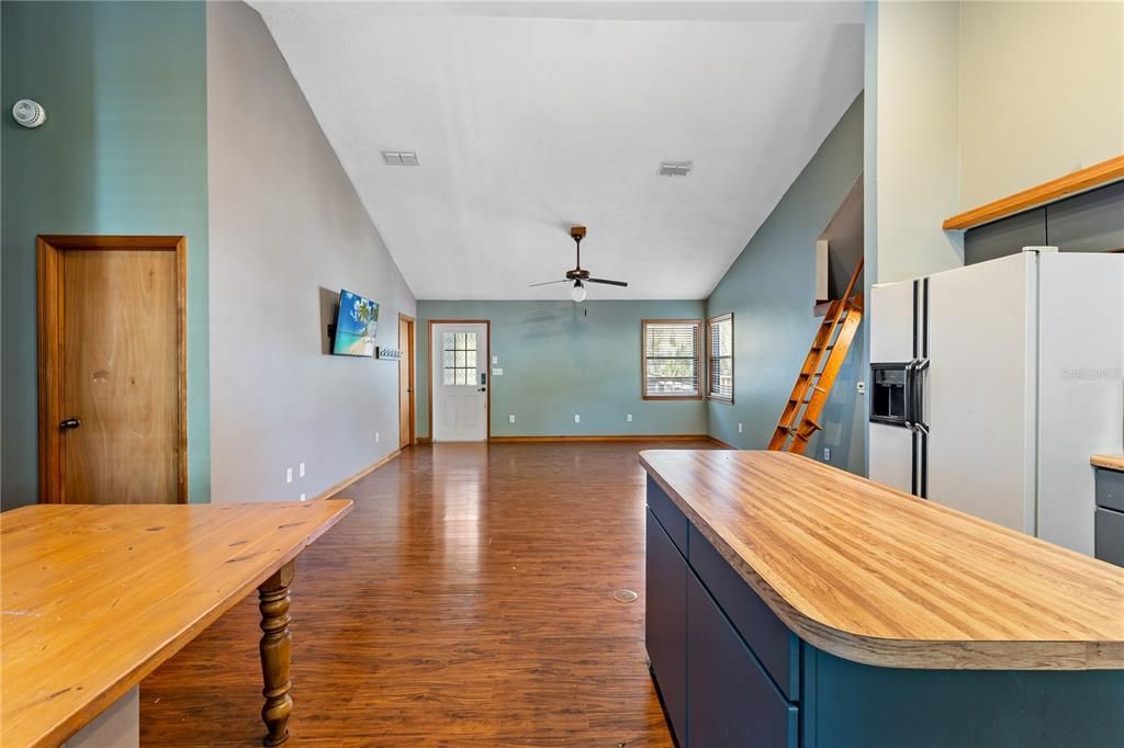 En Venta: $899,000 (0 camas, 0 baños, 2444 Pies cuadrados)
