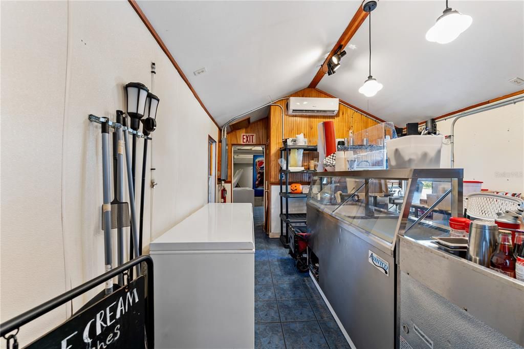 En Venta: $899,000 (0 camas, 0 baños, 2444 Pies cuadrados)