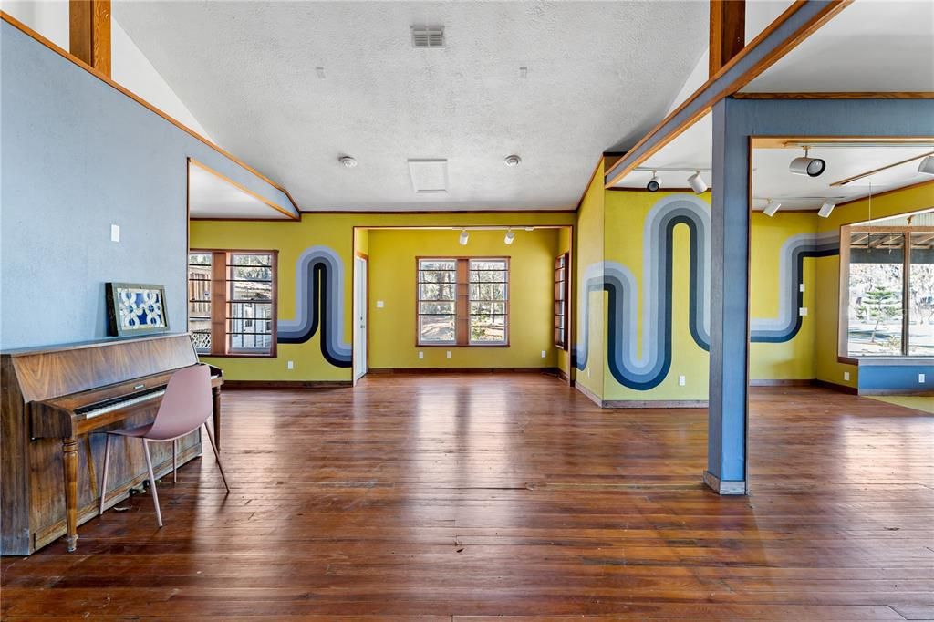 En Venta: $899,000 (0 camas, 0 baños, 2444 Pies cuadrados)