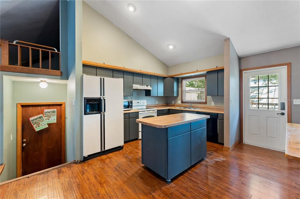 En Venta: $899,000 (0 camas, 0 baños, 2444 Pies cuadrados)