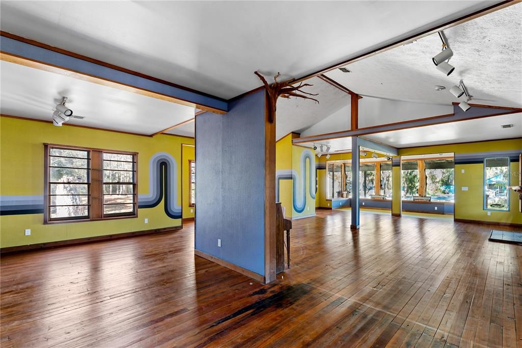 En Venta: $899,000 (0 camas, 0 baños, 2444 Pies cuadrados)