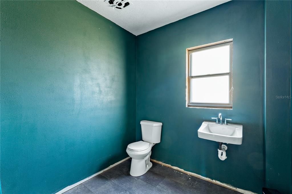 En Venta: $899,000 (0 camas, 0 baños, 2444 Pies cuadrados)