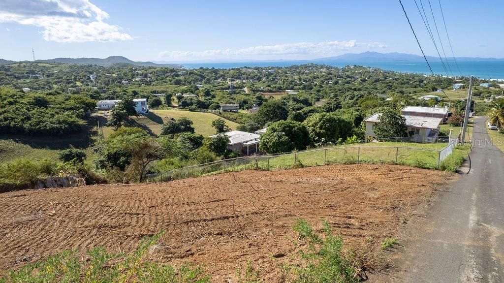 На продажу: $125,000 (0.43 acres)